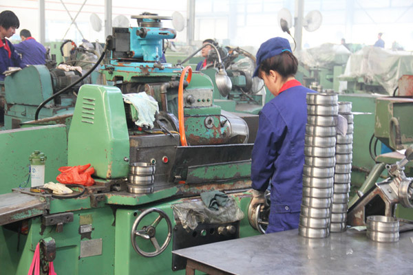 愛國軸承生產(chǎn)車間