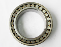 調(diào)心滾子軸承23030CAW33